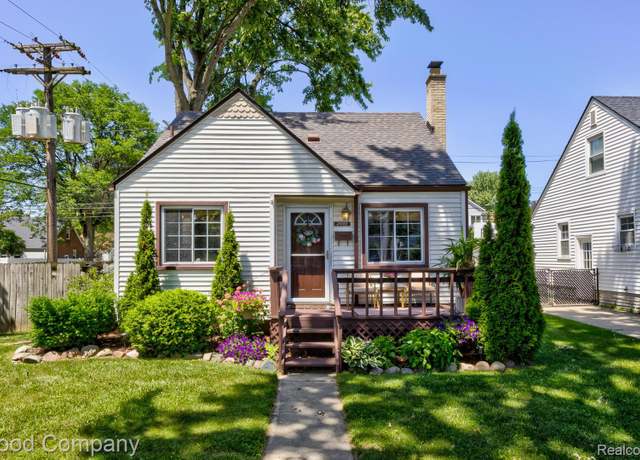 Property at 2001 Kalama Ave, Royal Oak, MI 48067, 3 beds, 1.5 baths