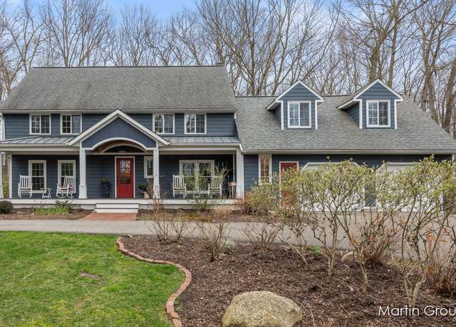Property at 2416 Pebblebrook Dr SE, Grand Rapids, MI 49546, 4 beds, 2.5 baths