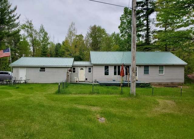 Property at 1148 Horseshoe Dr, Alger, MI 48610, 2 beds, 2.5 baths