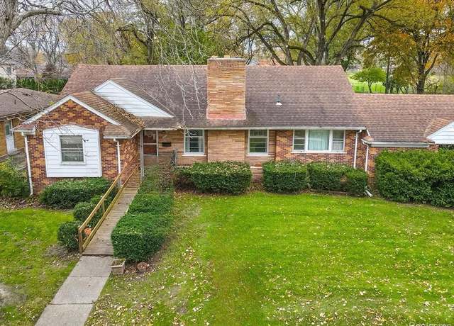 Property at 5957 Beaver St, Dearborn Heights, MI 48127, 4 beds, 1.5 baths