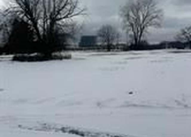 Property at 5008 Davison Rd, Burton, MI 48509, 1 bath