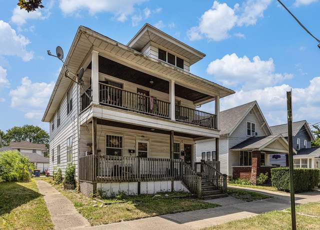 Property at 941 Mcreynolds Ave NW, Grand Rapids, MI 49504, 5 beds, 2 baths
