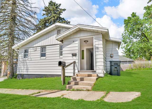 Property at 315 River St, Buchanan, MI 49107, 2 beds, 1 bath