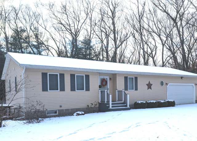 Property at 6831 Bailey Ln, Muskegon, MI 49442, 3 beds, 2 baths