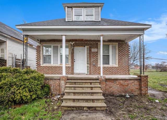 Property at 2015 Dearing St, Detroit, MI 48212, 3 beds, 1.5 baths
