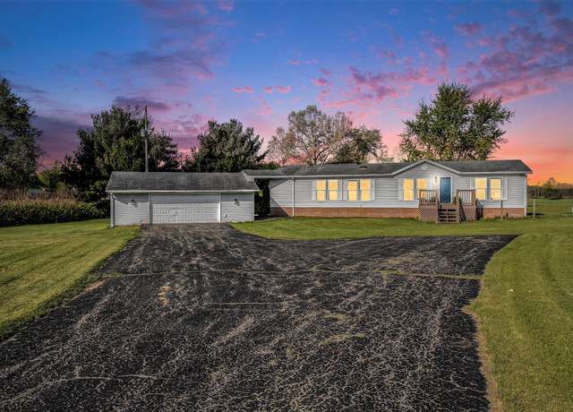 Property at 219 West St, Sherwood, MI 49089, 3 beds, 2 baths