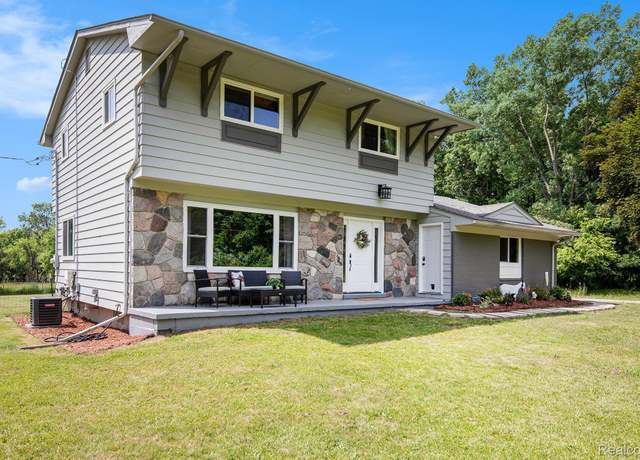 Property at 11693 Ely Rd, Davisburg, MI 48350, 4 beds, 2.5 baths