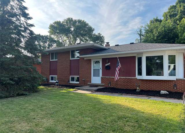 Property at 33158 Shawnee St, Westland, MI 48185, 3 beds, 1.5 baths