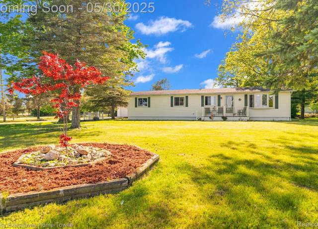 Property at 3889 Wadhams Rd, Clyde, MI 48049, 3 beds, 1.5 baths