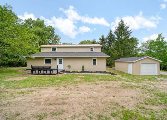 Property at 6300 Brooklyn Rd, Jackson, MI 49201, 6 beds, 3 baths
