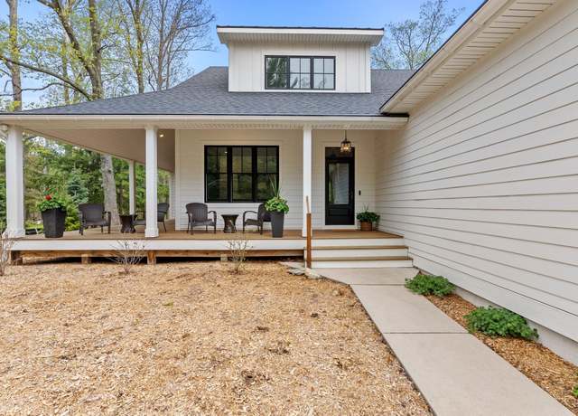Property at 6108 W Crystal Bnd, Glen Arbor, MI 49636, 3 beds, 2.5 baths