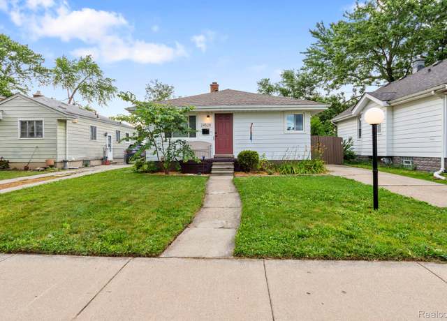 Property at 24528 Schroeder Ave, Eastpointe, MI 48021, 3 beds, 1 bath