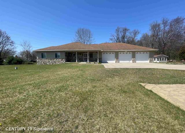 Property at 8585 N Mckinley Rd, Flushing, MI 48433, 3 beds, 3 baths