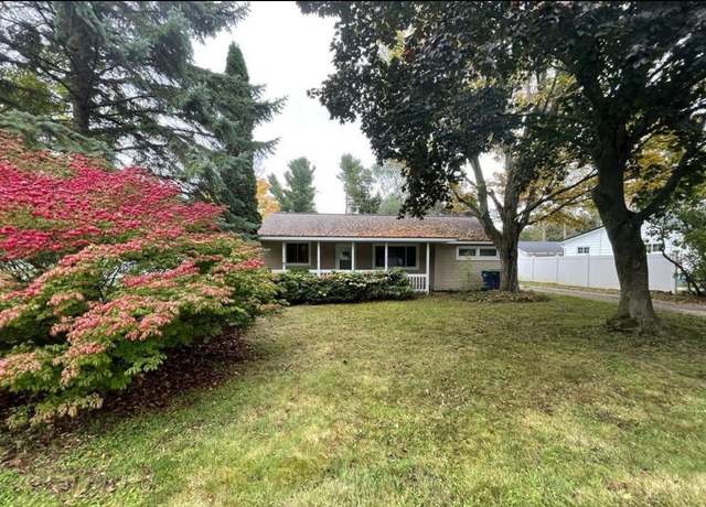 Property at 12805 S Sylvia St, Traverse City, MI 49684, 3 beds, 1 bath