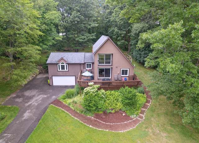 Property at 1213 Pine Ridge Rd, Milford, MI 48380, 5 beds, 3 baths