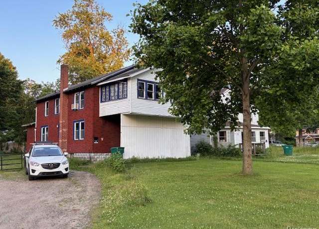 Property at 414 8th St, Three Rivers, MI 49093, 4 beds, 2 baths