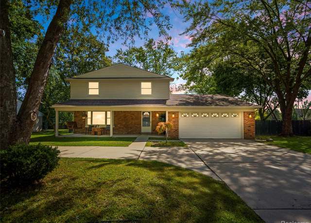 Property at 29357 Geraldine Ct, Farmington Hills, MI 48336, 3 beds, 3 baths