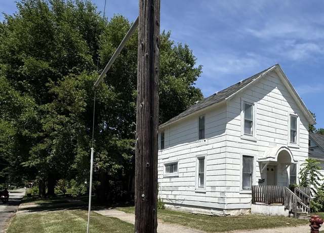 Property at 401 N Porter St, Saginaw, MI 48602, 3 beds, 2 baths