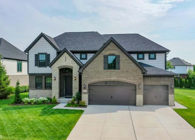 Property at 49134 Monarch Dr, Macomb, MI 48044, 4 beds, 2.5 baths