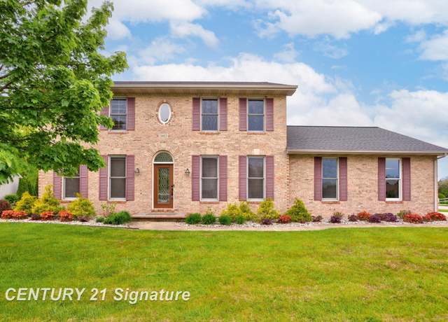 Property at 3803 Prairie Creek St, Saginaw, MI 48603, 4 beds, 4.5 baths