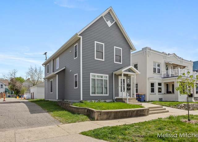 Property at 506 Fairview Ave NE, Grand Rapids, MI 49503, 6 beds