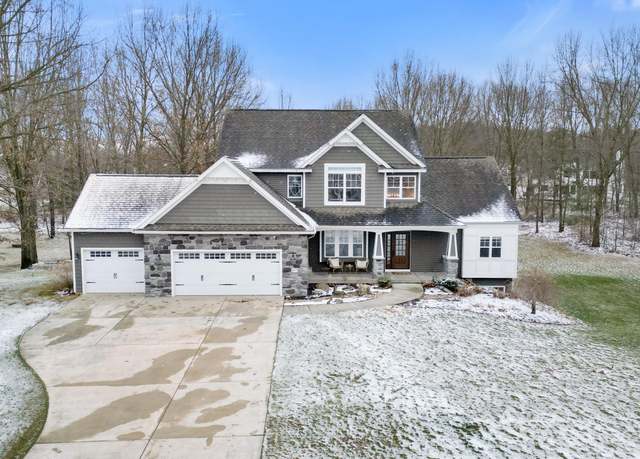 Property at 9977 Grape Rdg, Kalamazoo, MI 49009, 5 beds, 3.5 baths