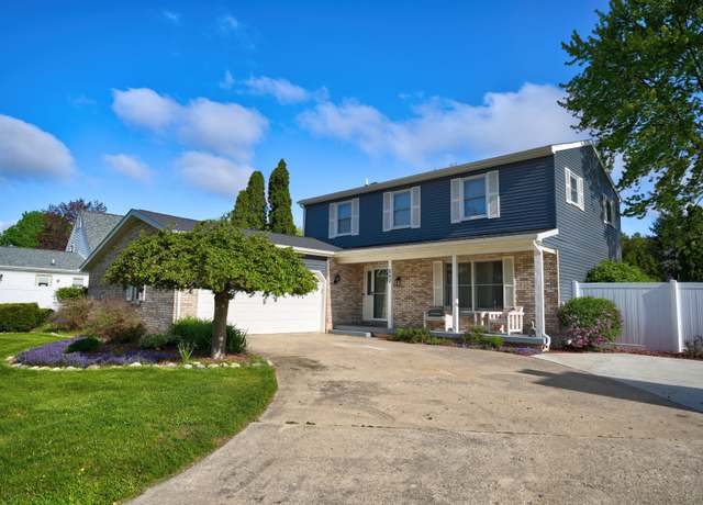 Property at 682 Zehnder Dr, Frankenmuth, MI 48734, 4 beds, 3.5 baths