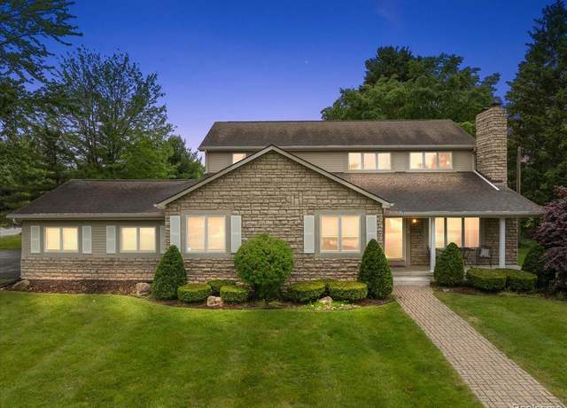 Property at 74367 Gould Rd, Bruce, MI 48065, 3 beds, 2.5 baths