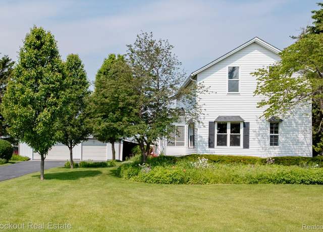 Property at 7121 Hayward Rd, Saginaw, MI 48601, 5 beds, 1 bath