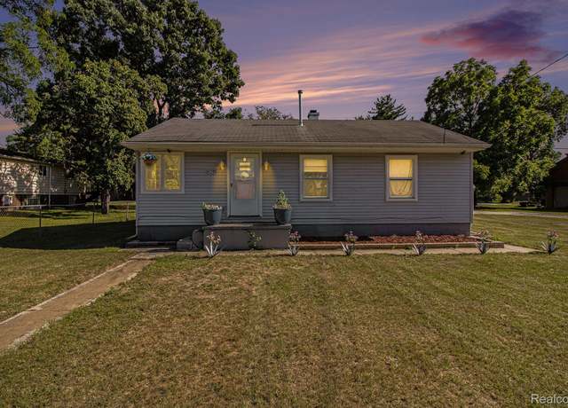 Property at 26651 Shiawassee Rd, Southfield, MI 48033, 3 beds, 1 bath
