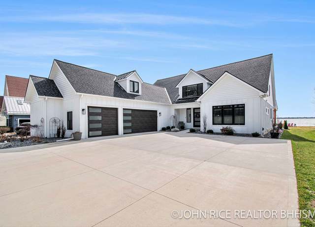 Property at 12591 Westwood Ln, Wayland, MI 49348, 5 beds, 3.5 baths