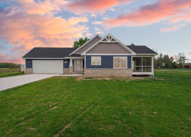 Property at 4050 Cayman Dr, Dewitt, MI 48820, 3 beds, 2 baths