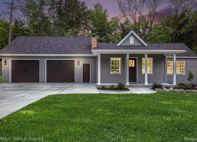Property at 6400 N Seymour Rd, Flushing, MI 48433, 4 beds, 3 baths