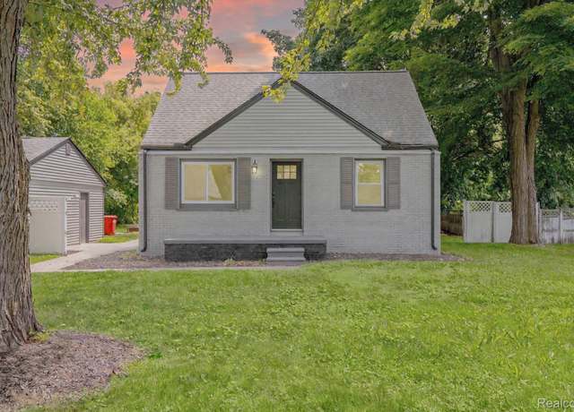Property at 38488 Elmite St, Harrison Township, MI 48045, 3 beds, 1 bath