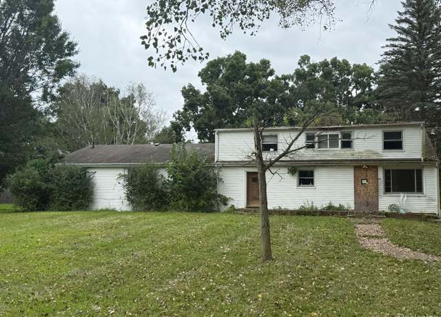 Property at 3335 Clinton Way Rd, Blackman Charter Township, MI 49201, 7 beds, 3 baths