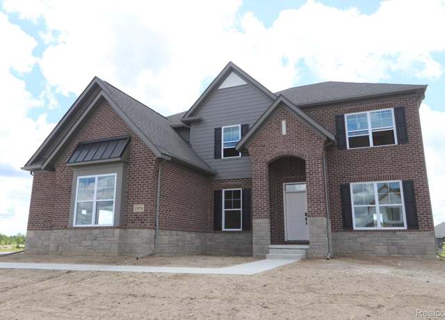 Property at 11976 Moore Ln, Washington Township, MI 48094, 5 beds, 3.5 baths