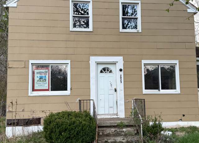 Property at 2025 Milbourne Ave, Flint, MI 48504, 3 beds, 1 bath