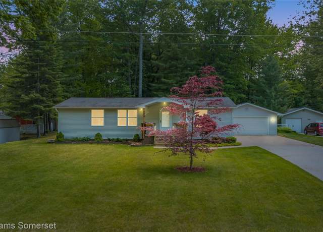 Property at 209 Boatman Rd, Houghton Lake, MI 48629, 4 beds, 3 baths