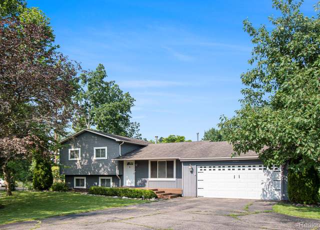 Property at 6269 N Webster Rd, Mt Morris Township, MI 48504, 3 beds, 2 baths