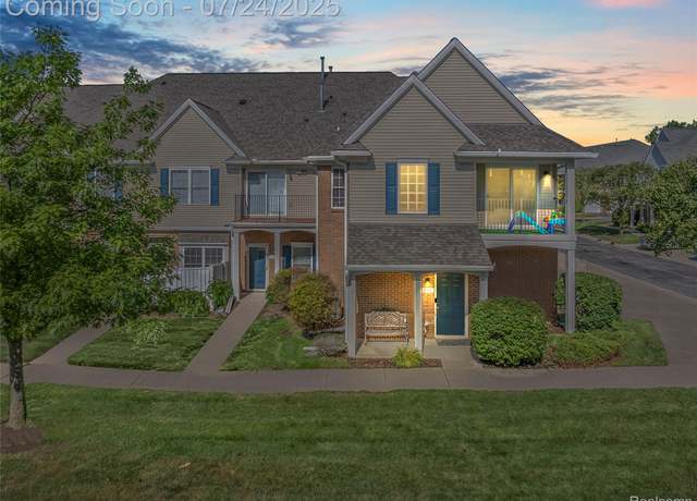 Property at 729 Amberly Dr Dr Unit C, Waterford, MI 48328, 2 beds, 2 baths
