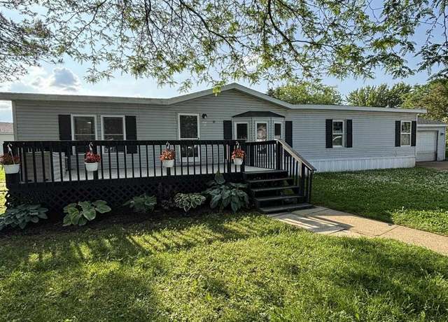 Property at 18 Timber Ct, Flint, MI 48506, 3 beds, 2 baths