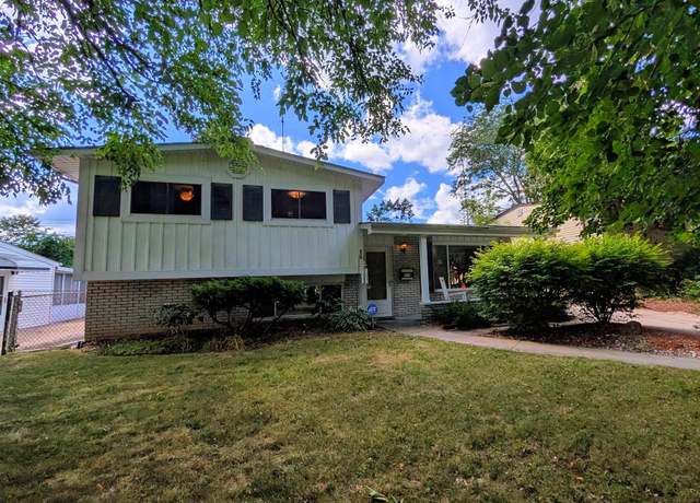 Property at 818 Mckinley Ave, Flint, MI 48507, 3 beds, 2 baths