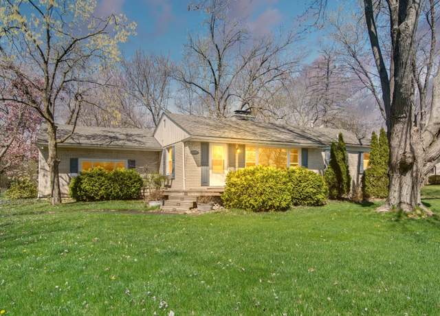 Property at 24399 Springbrook Dr, Farmington Hills, MI 48336, 3 beds, 2 baths