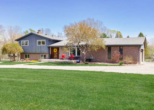 Property at 3379 Hixon Rd, Rochester, MI 48306, 4 beds, 2.5 baths