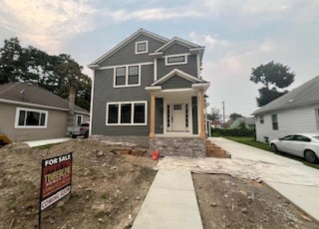 Property at 281 E Lafayette St, Romeo Village, MI 48065, 3 beds, 2.5 baths