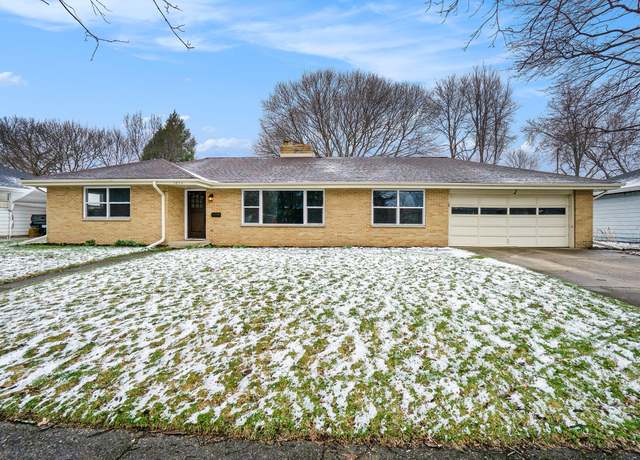 Property at 3228 Olney Rd, Kalamazoo, MI 49006, 3 beds, 2 baths