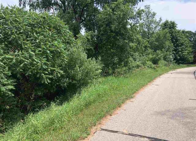 Property at 1006/1008 Laredo Dr, Lake Isabella, MI 48893