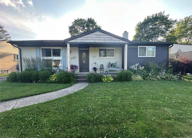 Property at 753 Lincoln St, Lapeer, MI 48446, 3 beds, 1.5 baths
