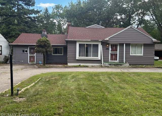 Property at 21613 Wallace Dr, Southfield, MI 48075, 4 beds, 2.5 baths
