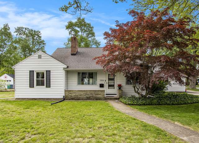 Property at 1804 Lakeway Ave, Kalamazoo, MI 49001, 3 beds, 2 baths
